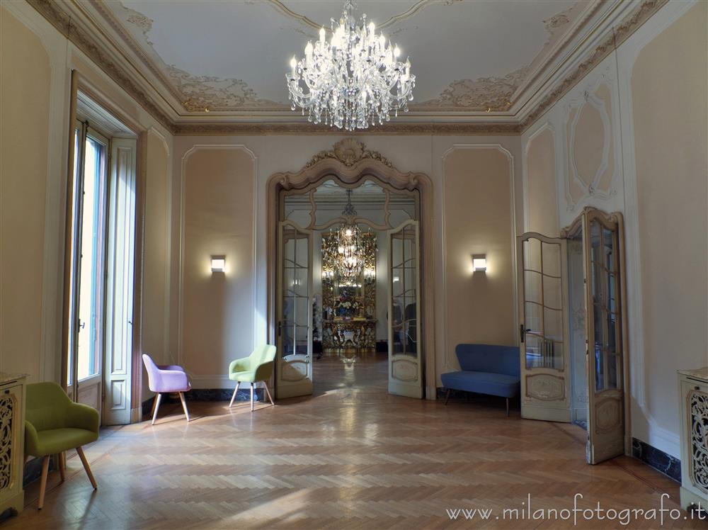 Desio (Milano) - Sala del camino di Villa Longoni